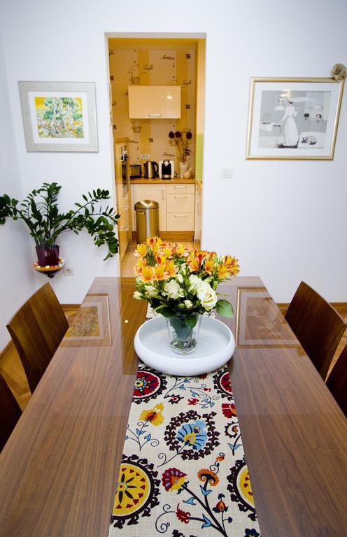 スプリト ラグジュアリー アパートメンツ ロダン 部屋 写真